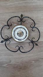BAROMETER MET SMEEDIJZER HANGEND, Ophalen of Verzenden, Zo goed als nieuw