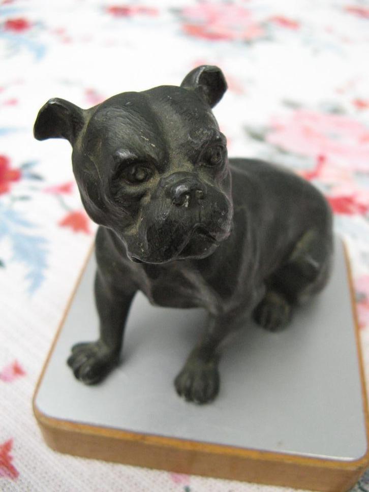 Oud metalen beeldje Boxer hond hoogte 10 cm Nooitgedagt, Antiek en Kunst, Kunst | Beelden en Houtsnijwerken, Verzenden