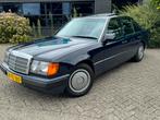 Mercedes-Benz 200-Serie w124 230 E U9 1992 Blauw Airco, Auto's, 1360 kg, 65 €/maand, Achterwielaandrijving, 680 kg