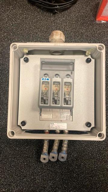 EATON INDUSTRIES Halyester Schakelveilighedenkast beschikbaar voor biedingen