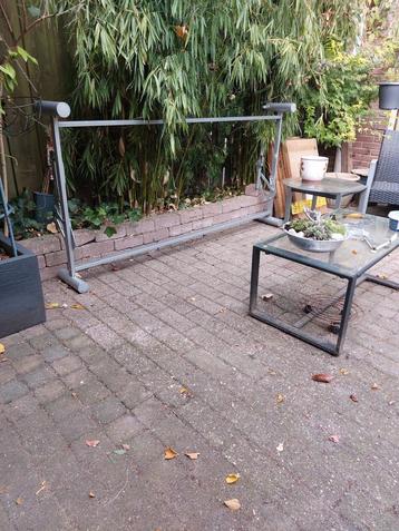 Gratis ophalen onderste ikea slaapbank.