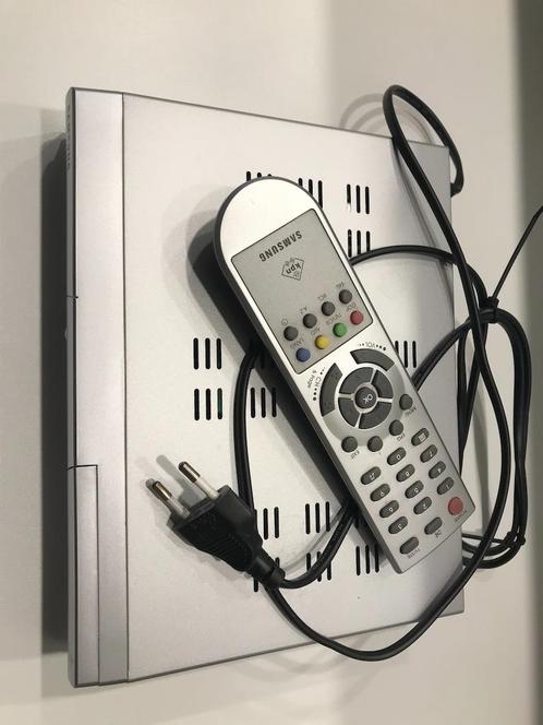 Samsung digitenne ontvanger SMT-1000T, AC 90-240 V, 9 Watt., Audio, Tv en Foto, Schotelantennes, Zo goed als nieuw, (Schotel)antenne