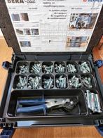 BERNER CLIC! 30 Hollewandpluggen Set, Ophalen, Gebruikt