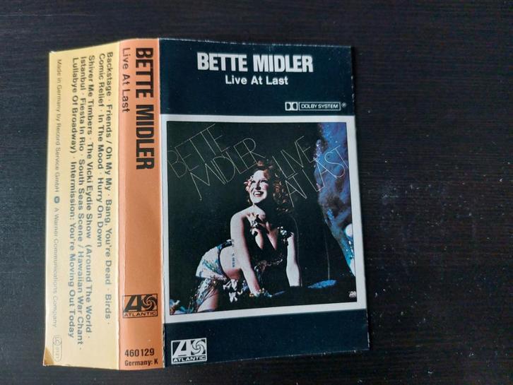 BETTE MIDLER - LIVE AT LAST (2-MC) (2 CASSETTEBANDJES), Cd's en Dvd's, Cassettebandjes, Gebruikt, Origineel, Pop, 2 t/m 25 bandjes