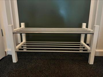 Ikea TJUSIG schoenenrek wit beschikbaar voor biedingen