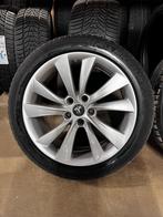 Originele Tesla Model S 19 inch velgen met zomerbanden., 245 mm, Banden en Velgen, Personenwagen, Zomerbanden