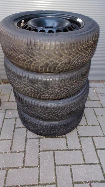 Winterbanden opel corsa d e adam 185 60 15 velgen tpms 4x100, Auto-onderdelen, Banden en Velgen, Banden en Velgen, Winterbanden