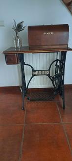Vintage naaimachine Singer., Ophalen