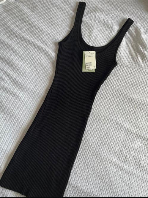 Zwarte bodycon jurk H&M maat S, Kleding | Dames, Jurken, Zo goed als nieuw, Maat 36 (S), Zwart, Boven de knie, Ophalen of Verzenden