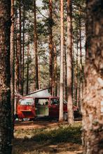 Volkswagen T4 zelfbouw kampeerbusje/camper. Rood - 2001, Caravans en Kamperen, Campers, Volkswagen, Diesel, 4 tot 5 meter, Tot en met 2