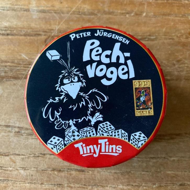 999 games - Tiny Tins - Pechvogel (2-5 spelers, 8+jr), Hobby en Vrije tijd, Gezelschapsspellen | Kaartspellen, Zo goed als nieuw