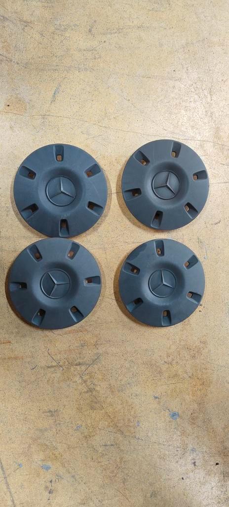 Mercedes Sprinter 906/907 Wieldoppen / Naafkappen Set, Auto diversen, Wieldoppen, Gebruikt, Ophalen of Verzenden