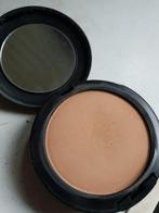 MAC Studiofix powderplus foundation, Ophalen of Verzenden, Nieuw, Gehele gezicht
