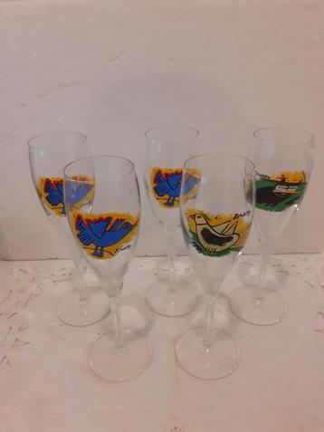 Corneille - 5 mooie (wijn / sherry / port) glaasjes op voet beschikbaar voor biedingen