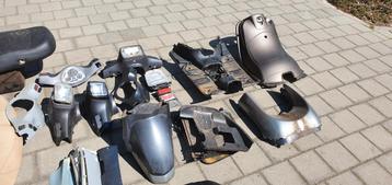 Scooters en rest Partij Riva Gy6 La Souris Vespa Look a Li beschikbaar voor biedingen