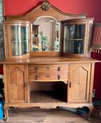 Antieke buffetkast met spiegel en snijwerk, Antiek en Kunst, Ophalen