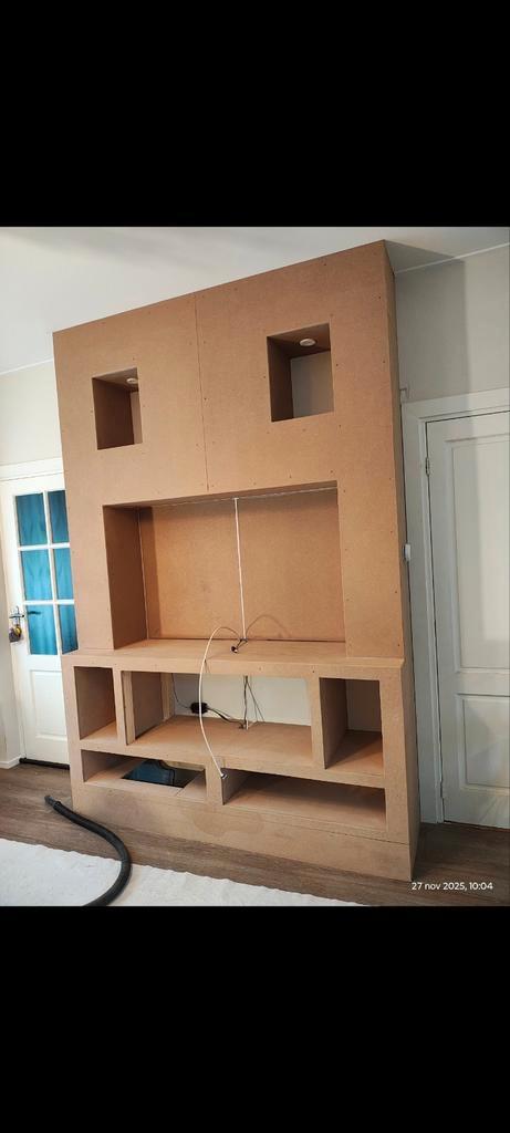 Klusjes man meubelmaker., Diensten en Vakmensen, Timmerlieden en Meubelmakers