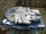 Millennium Falcon Star War schip schaal 1/72 gebouwd, 1:32 tot 1:50, Gebruikt, Ophalen of Verzenden