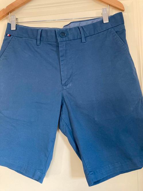 TOMMY HILFIGER HARLEM 1985 SHORT MAAT 30 BLAUW, Kleding | Heren, Broeken en Pantalons, Zo goed als nieuw, Blauw, Ophalen of Verzenden