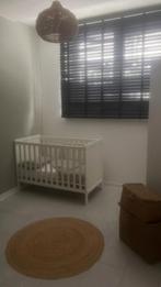 Babykamer met bad en wipstoel, Kinderen en Baby's, Kinderkamer | Complete kinderkamers, Ophalen, Zo goed als nieuw, Jongetje of Meisje