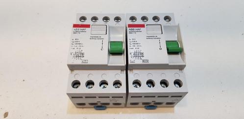 ABB HAF Groepenkast Aardlekschakelaar 0903-718 40A 30mA (2x), Hobby en Vrije tijd, Elektronica-componenten, Gebruikt, Ophalen of Verzenden