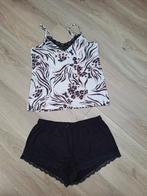 Bruine pyama set top en broek Primark - maat XS 34, Primark, Ophalen of Verzenden, Gedragen, Maat 34 (XS) of kleiner