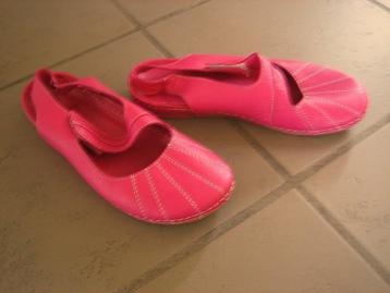Vederlichte fuchsia leren sandalen CLINIC DRESS 40 snazzeys beschikbaar voor biedingen