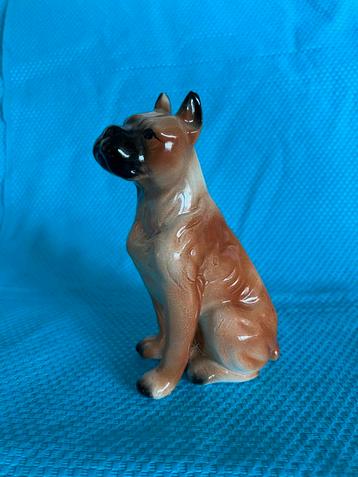 Boxer Beeldje in Goede Staat beschikbaar voor biedingen