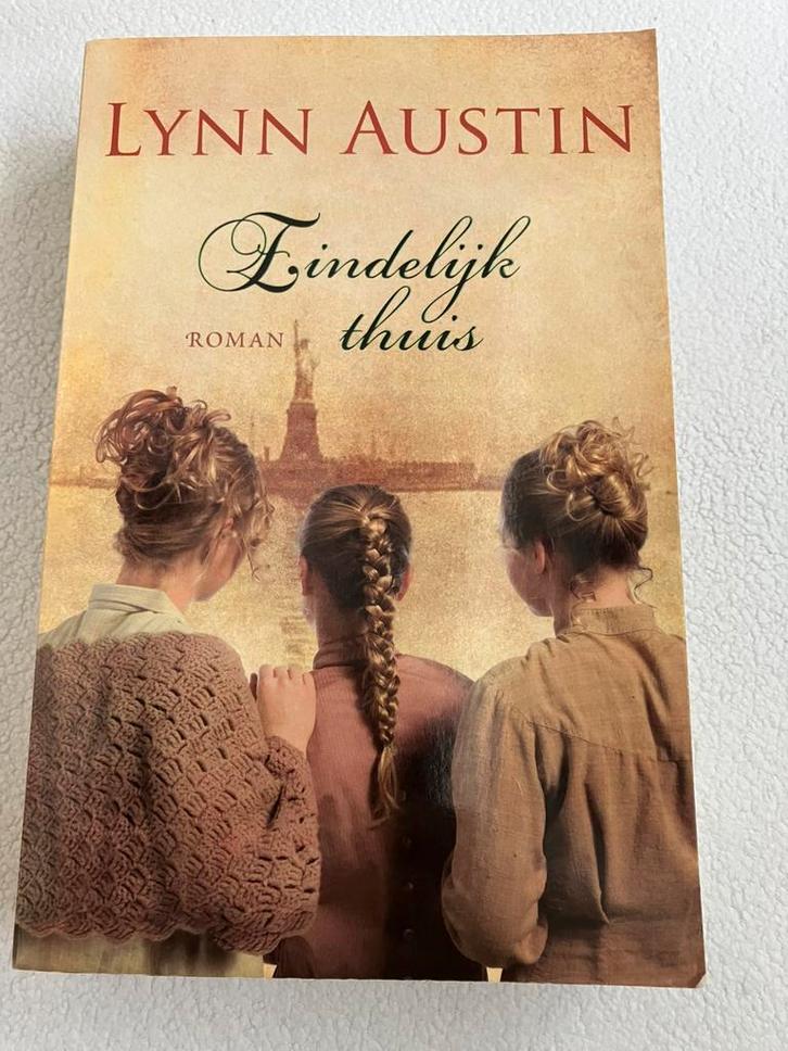 Lynn Austin - Eindelijk thuis, Boeken, Literatuur, Zo goed als nieuw, Amerika, Ophalen of Verzenden
