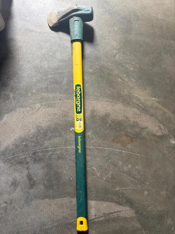 Merlin Standaard 2,5 kg bijl LEBORGNE beschikbaar voor biedingen