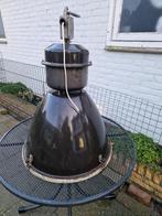 2 industiele hanglampen (originele, dus geen imitatie), Ophalen, 50 tot 75 cm, Vintage, Zo goed als nieuw