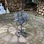 Ijzeren standaard met lantaarns 85 H voor, € 10, Ophalen