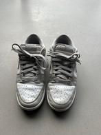 Nike dunk low smoke grey 42/8,5, Kleding | Heren, Schoenen, Ophalen of Verzenden, Gedragen, Overige kleuren
