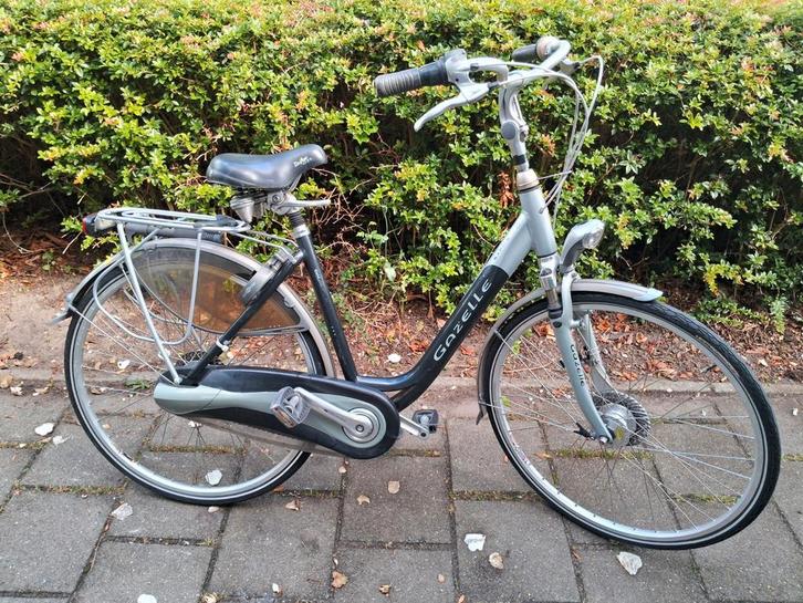2 x 28 inch gazelle saphir  n8 en esprit  n3 275.-/190.-, Fietsen en Brommers, Fietsen | Dames | Damesfietsen, Zo goed als nieuw