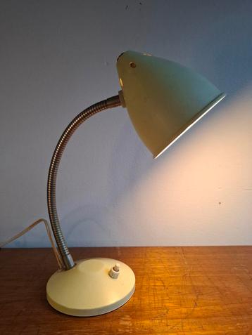 Prachtige mid-century Hala bureaulamp  beschikbaar voor biedingen