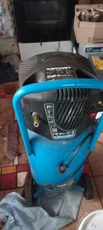 Compressors  defect 2x, Doe-het-zelf en Verbouw, Compressors, Minder dan 25 liter, Ophalen, Gebruikt, Minder dan 200 liter/min