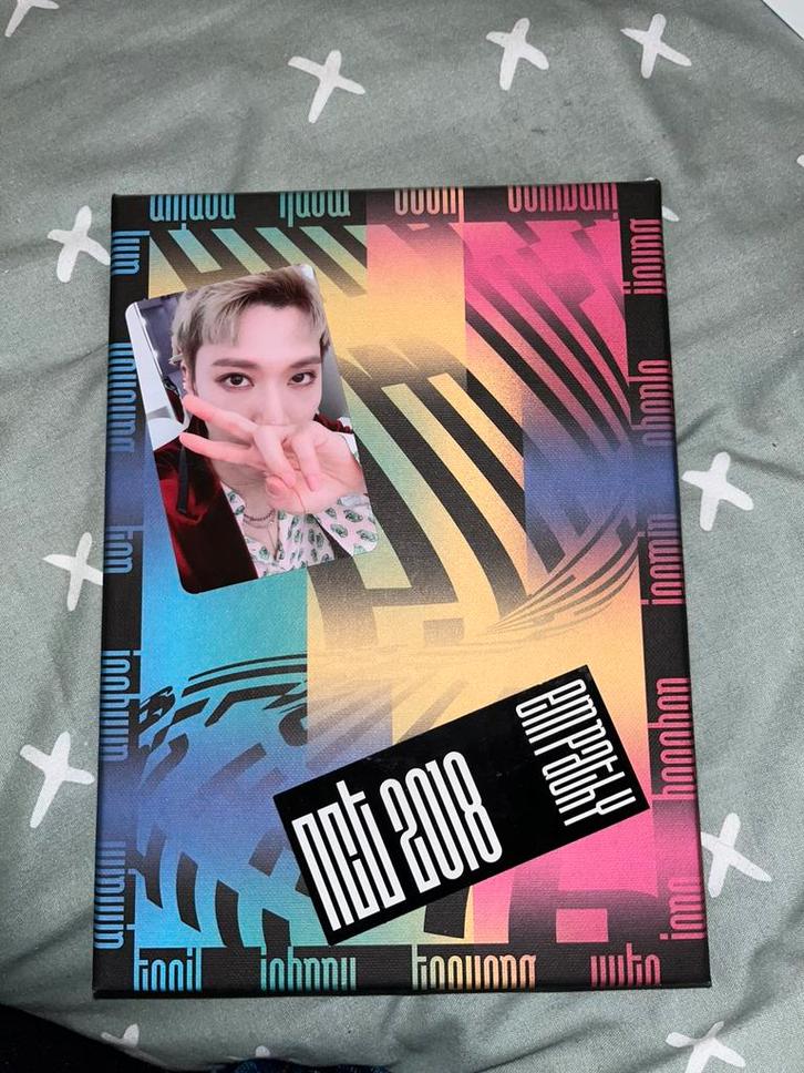 NCT 2018 Empathy album + photocard, Verzamelen, Muziek, Artiesten en Beroemdheden, Zo goed als nieuw, Foto of Kaart, Ophalen of Verzenden