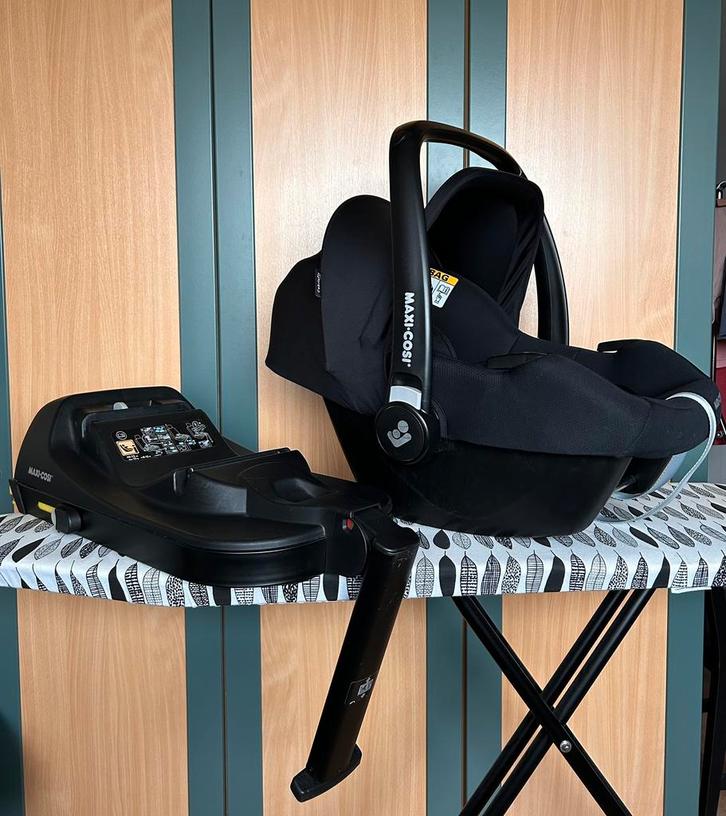 Maxi cosi cabriofix i-size met isofix base, Kinderen en Baby's, Autostoeltjes, Zo goed als nieuw, Maxi-Cosi, 0 t/m 13 kg, Isofix