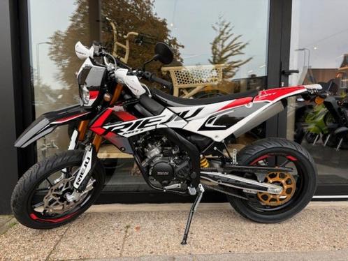 Rieju MRT SM Pro 50CC | Zwart/Rood/Wit | Op Voorraad AKTIE, Fietsen en Brommers, Brommers | Overige merken, Nieuw, Maximaal 45 km/u