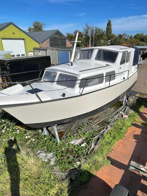 Mooie kruiser, Watersport en Boten, Motorboten en Motorjachten, Staal, 9 tot 12 meter, Diesel, Binnenboordmotor, Ophalen of Verzenden