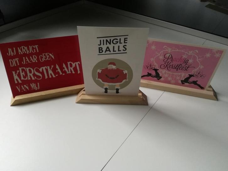KERSTkaart op plankje., Diversen, Kerst, Ophalen of Verzenden