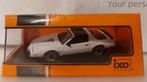 Ixo 1:43 Pontiac Firebird 1982 wit nieuw in display doosje, Ophalen of Verzenden, Nieuw, Auto, Overige merken