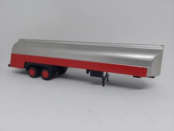 Lion Car 37 Tanktrailer  €17,50 beschikbaar voor biedingen
