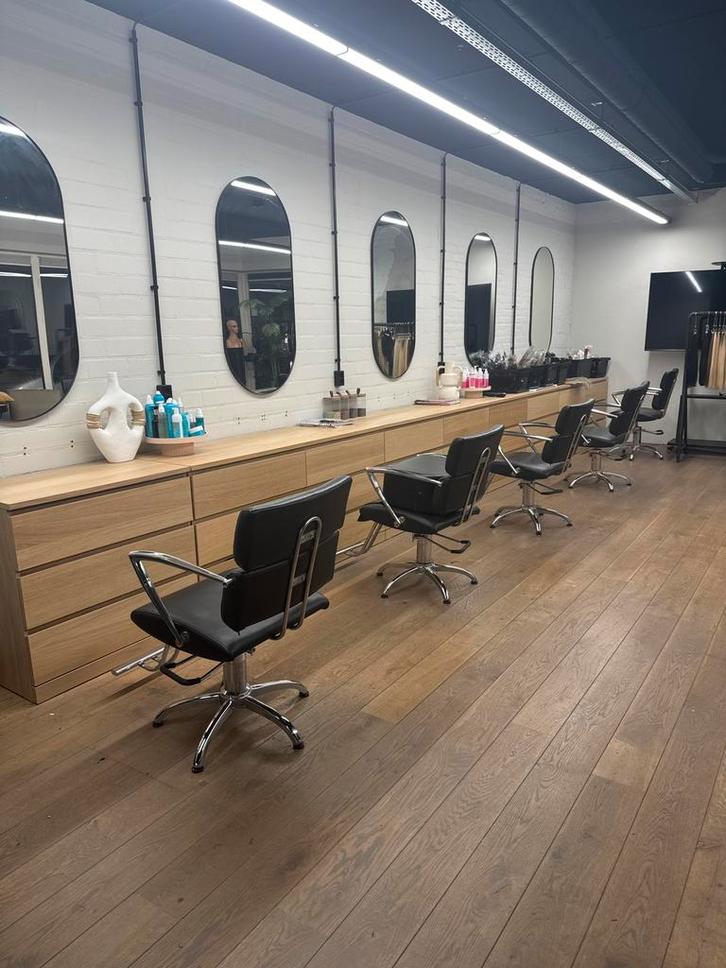 Kappersstoel 9 stuks met voetsteun, Huis en Inrichting, Stoelen, Zo goed als nieuw, Vijf, Zes of meer stoelen, Leer, Zwart, Ophalen