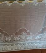 Vitrageval, wit met zwanen decor. 5.10 mtr. Nieuwstaat!, Wit, Ophalen of Verzenden, Zo goed als nieuw, 200 cm of meer