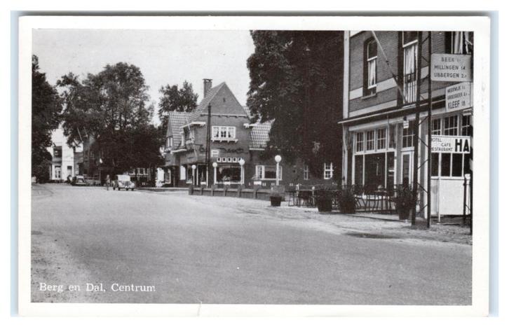 Berg en Dal, Centrum, Verzamelen, Ansichtkaarten | Nederland, Gelopen, Gelderland, 1940 tot 1960, Ophalen of Verzenden