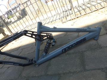 Te Koop atb frame moozes  beschikbaar voor biedingen
