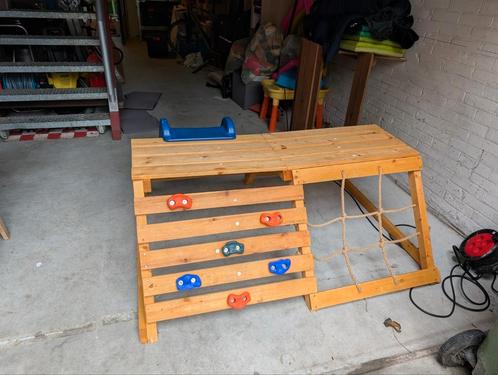 Speelhuisje / Klimtoestel met glijbaan, Kinderen en Baby's, Speelgoed | Buiten | Speeltoestellen, Zo goed als nieuw, Glijbaan