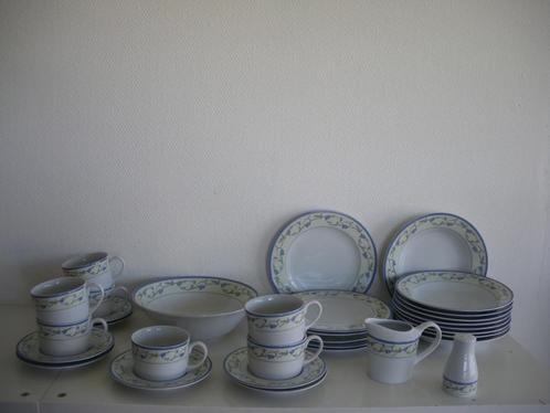 Johnson Bros la Rochelle servies, Huis en Inrichting, Keuken | Servies, Zo goed als nieuw, Bord(en), Wedgwood, Ophalen of Verzenden