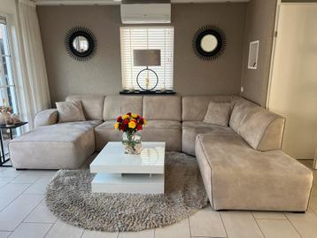 Hele mooie beige u-bank/Chaise Longue/Impregneerd & Rookvrij beschikbaar voor biedingen